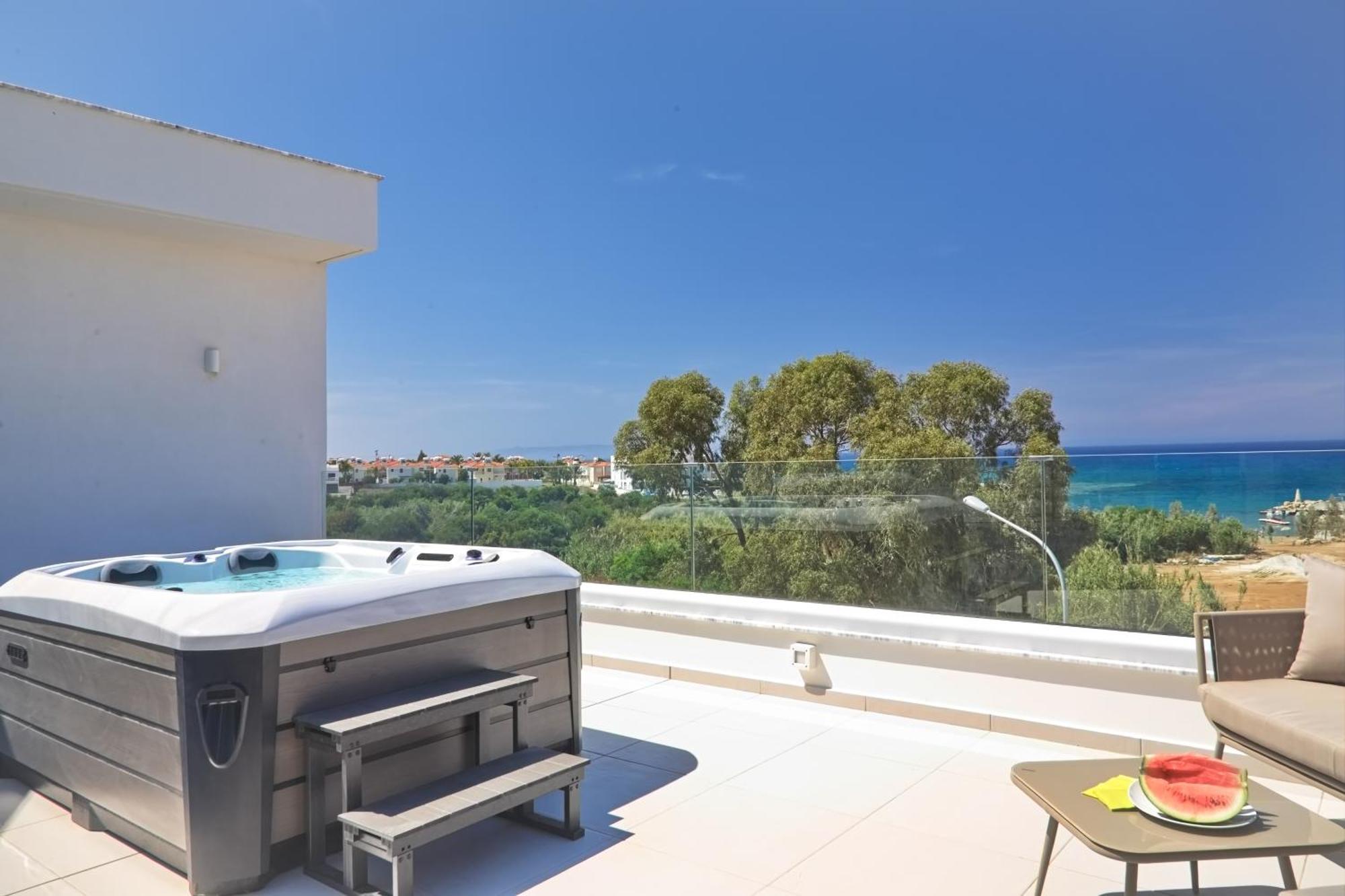Seaview Luxury Villa Jacuzzi & Pool! 2 Min Beach 프로타라스 외부 사진