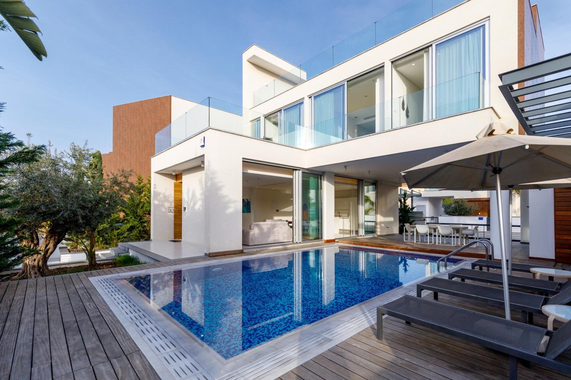 Seaview Luxury Villa Jacuzzi & Pool! 2 Min Beach 프로타라스 외부 사진