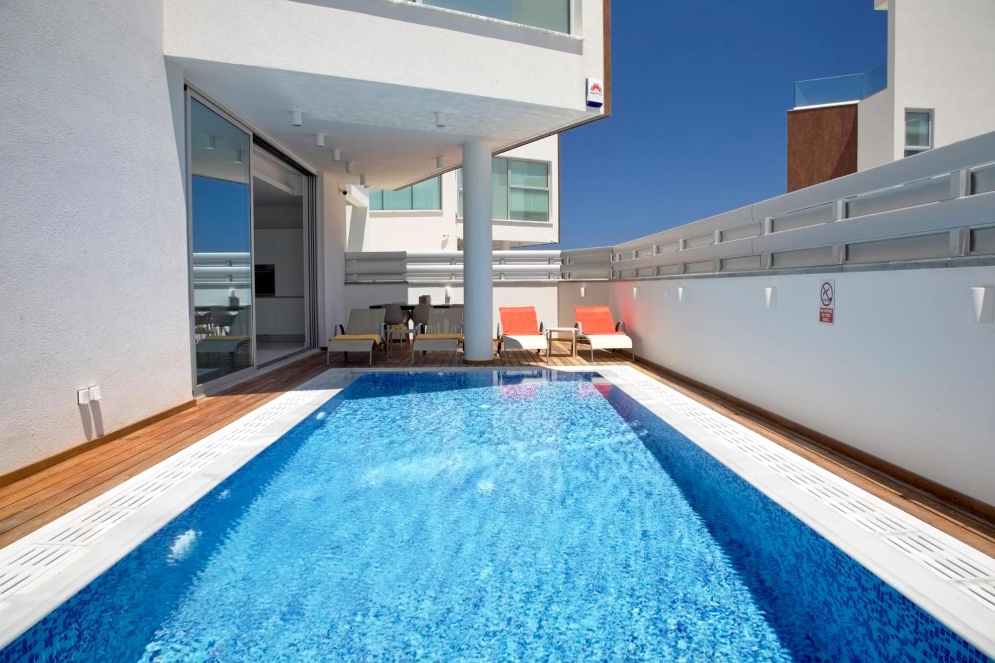 Seaview Luxury Villa Jacuzzi & Pool! 2 Min Beach 프로타라스 외부 사진