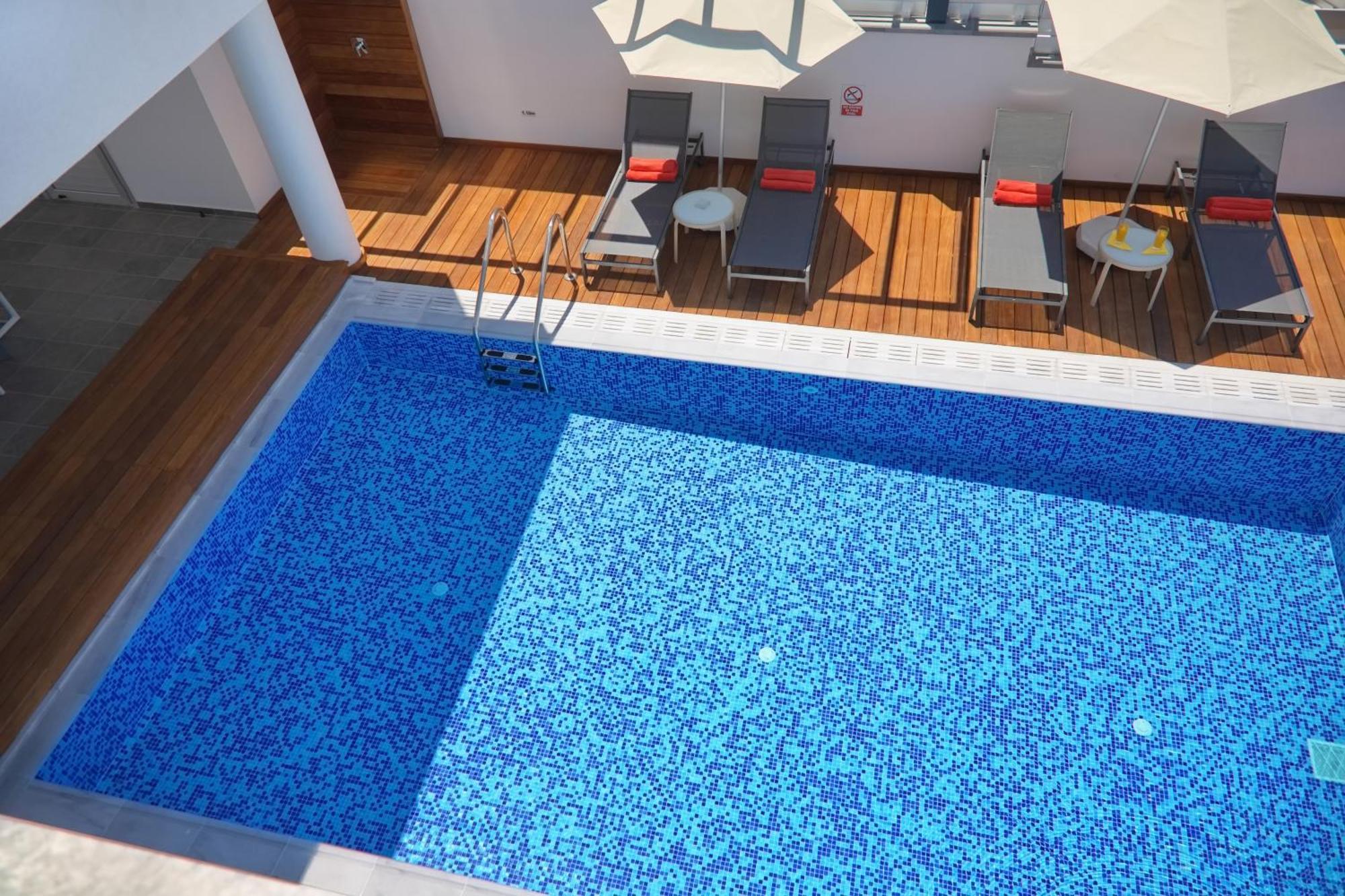 Seaview Luxury Villa Jacuzzi & Pool! 2 Min Beach 프로타라스 외부 사진