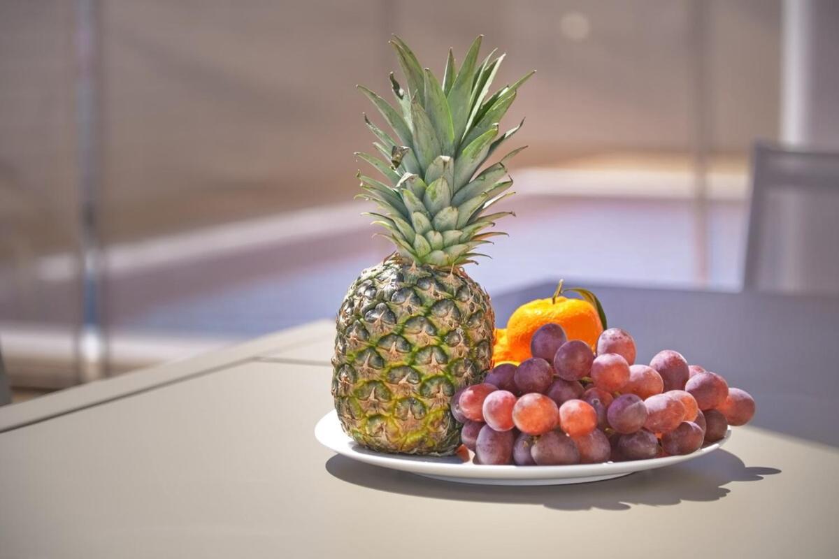 Seaview Luxury Villa Jacuzzi & Pool! 2 Min Beach 프로타라스 외부 사진